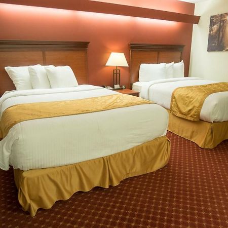 Shepherd Mountain Inn&Suites Pilot Knob Exterior foto