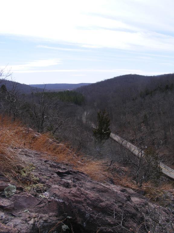 Shepherd Mountain Inn&Suites Pilot Knob Exterior foto