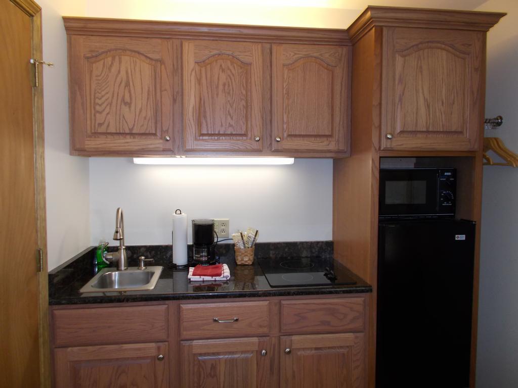 Shepherd Mountain Inn&Suites Pilot Knob Zimmer foto