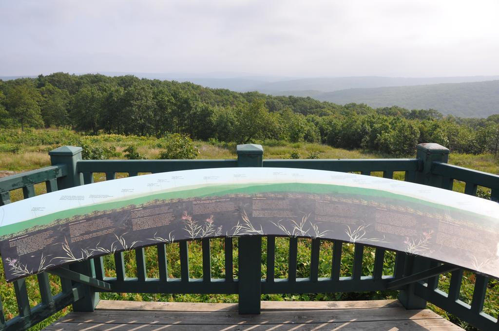 Shepherd Mountain Inn&Suites Pilot Knob Zimmer foto