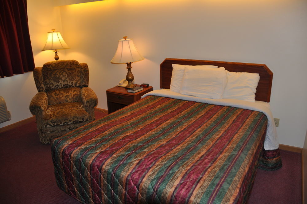 Shepherd Mountain Inn&Suites Pilot Knob Exterior foto