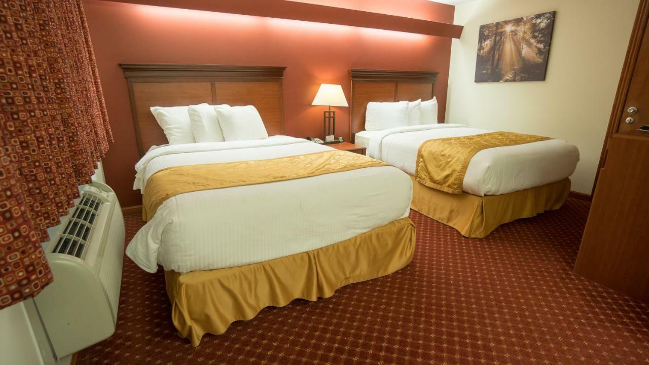 Shepherd Mountain Inn&Suites Pilot Knob Exterior foto