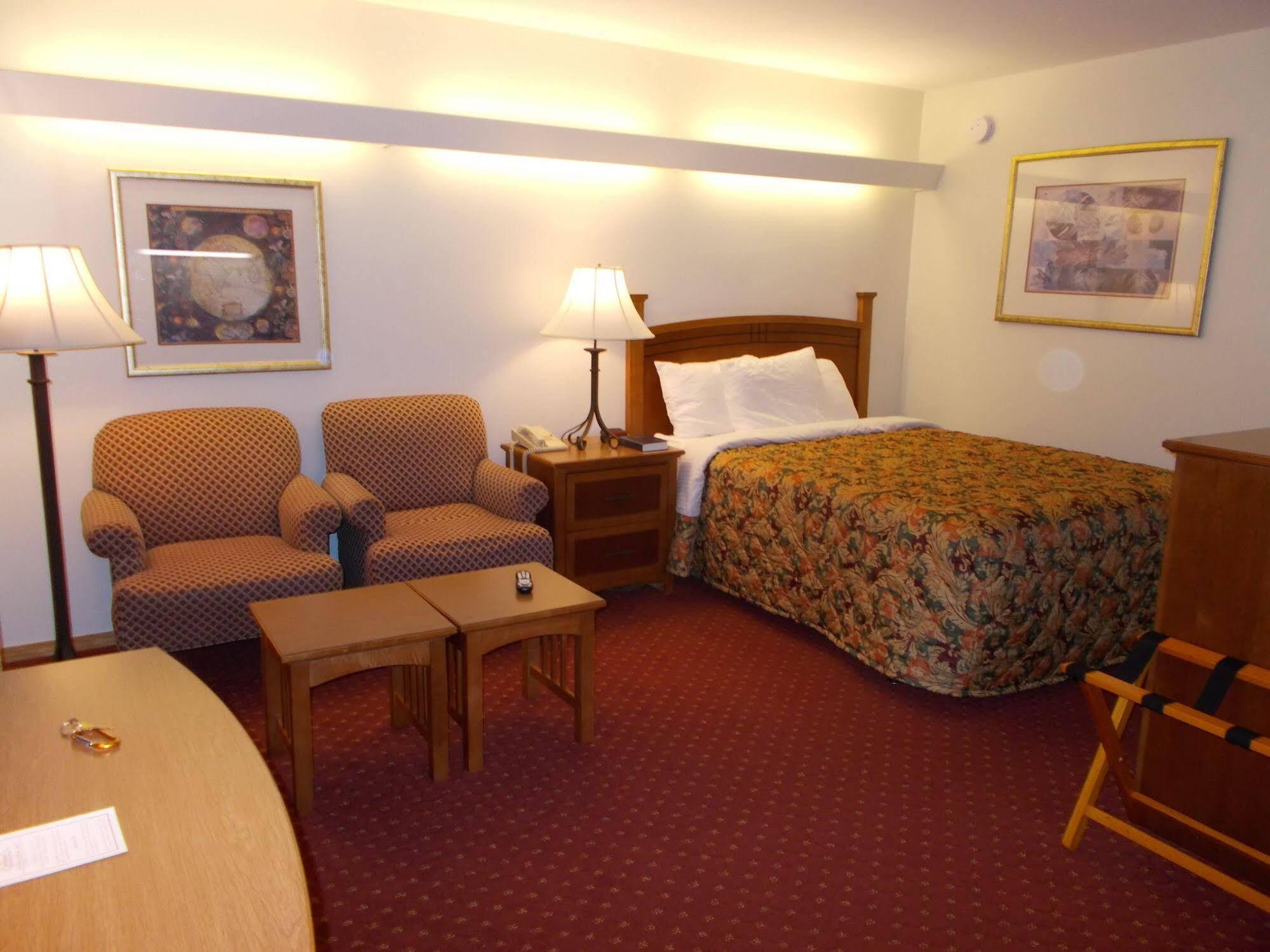 Shepherd Mountain Inn&Suites Pilot Knob Exterior foto